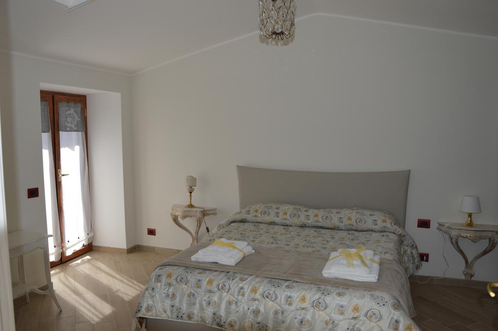 Guest House - Il Granaio Norma Eksteriør billede