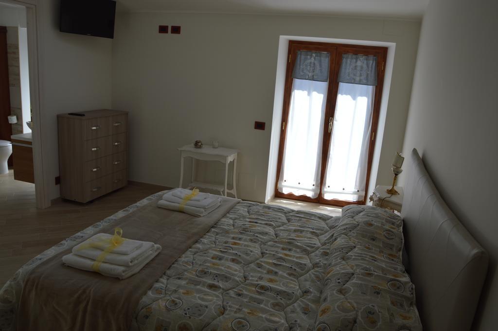 Guest House - Il Granaio Norma Eksteriør billede